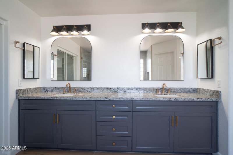 Double Vanity