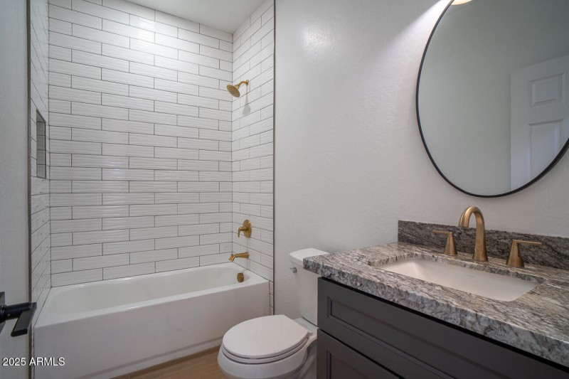 Downstairs Full Bath