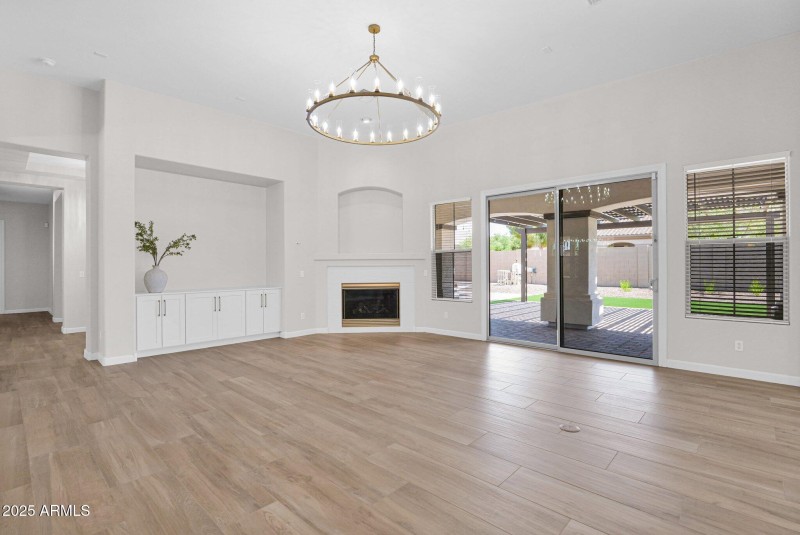 31-web-or-mls-P1234219