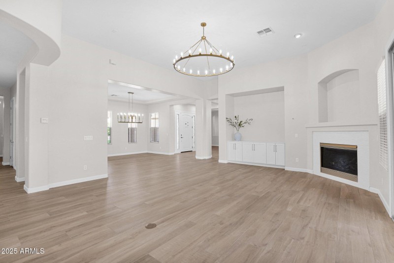 32-web-or-mls-P1234221