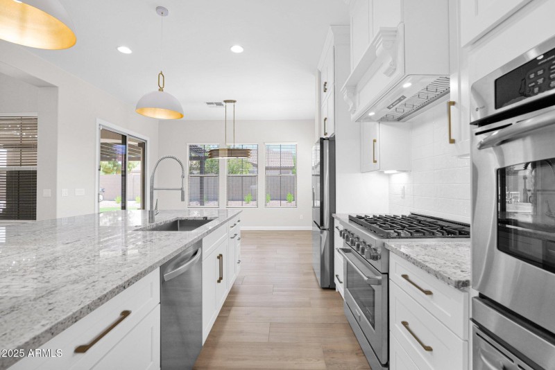 37-web-or-mls-P1234229