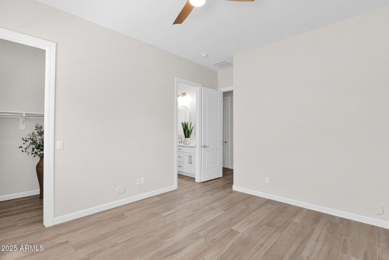 43-web-or-mls-P1234241