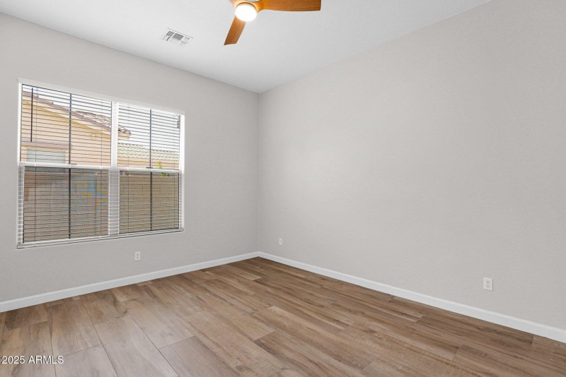 47-web-or-mls-P1234245