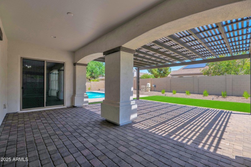 48-web-or-mls-P1234247