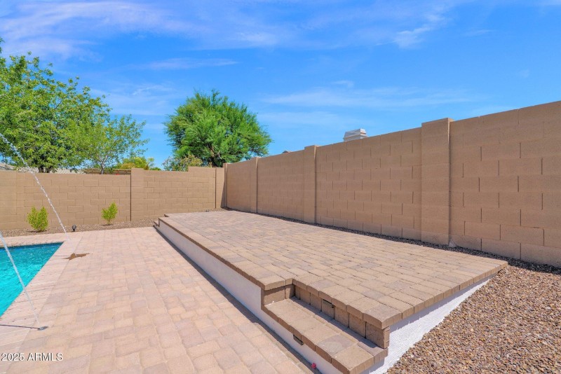 56-web-or-mls-P1234255