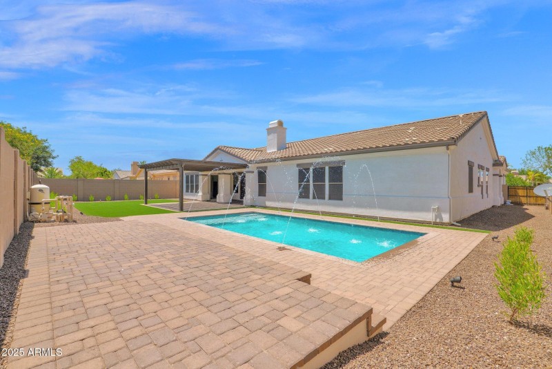 57-web-or-mls-P1234256