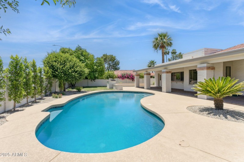 68-web-or-mls-9031-n-83rd-way