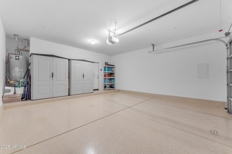 Garage 2