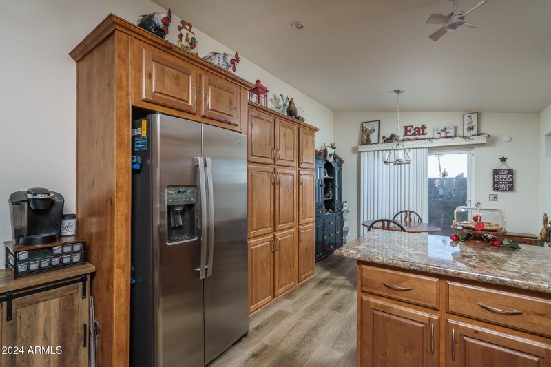 8) KITCHEN