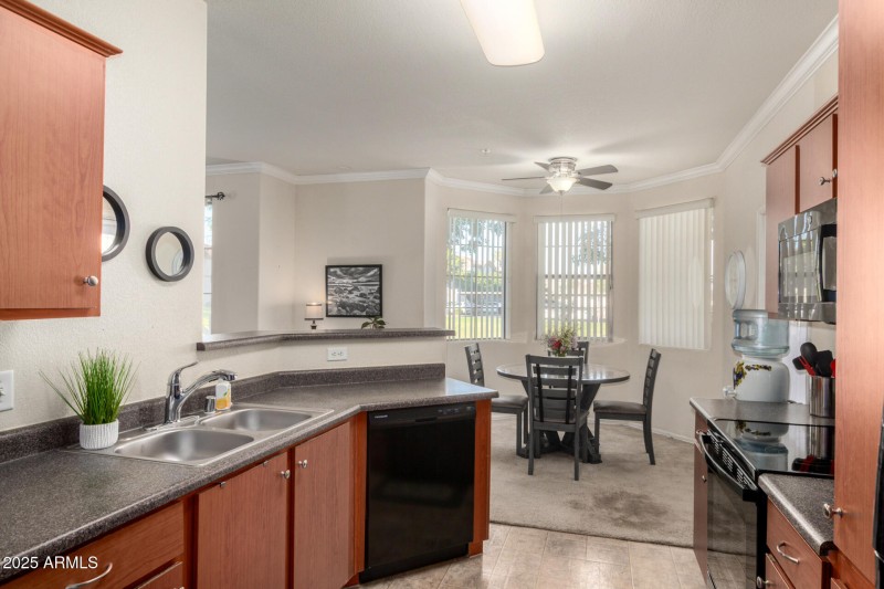 10 Pierport 1037