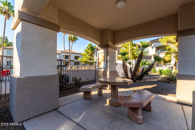 25 Pierport 1037