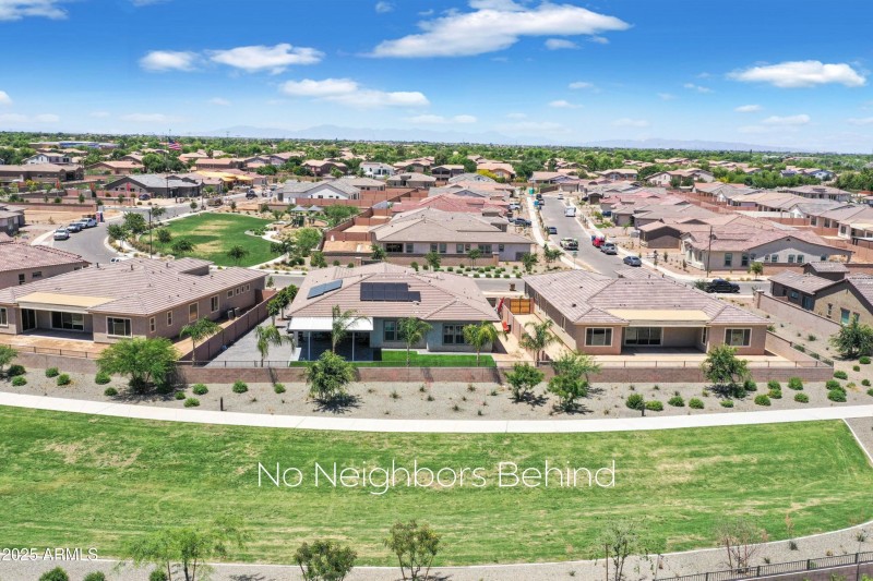 No Neighbors Behind