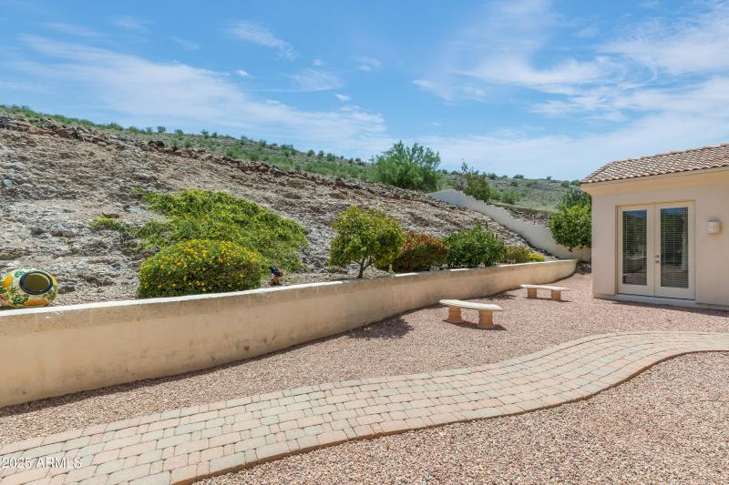 5949 W Pinnacle Hill-40