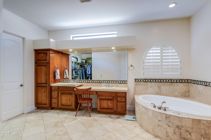 5949 W Pinnacle Hill-34