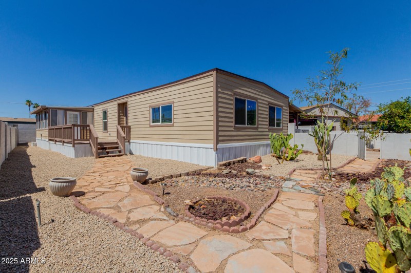 03 Baywood