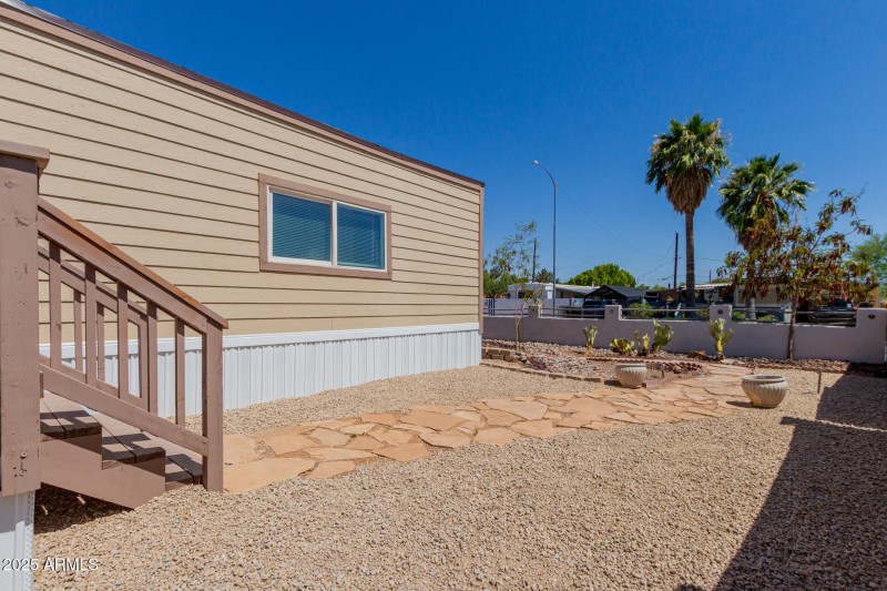04 Baywood