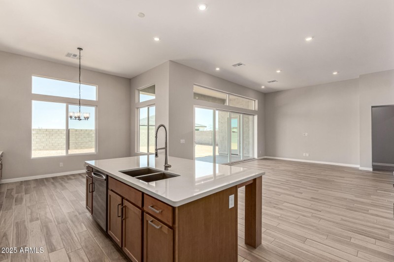 20 - Hackamore