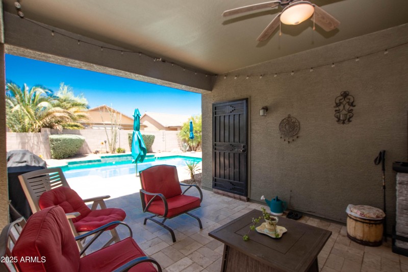 LARGE COVERED PATIO