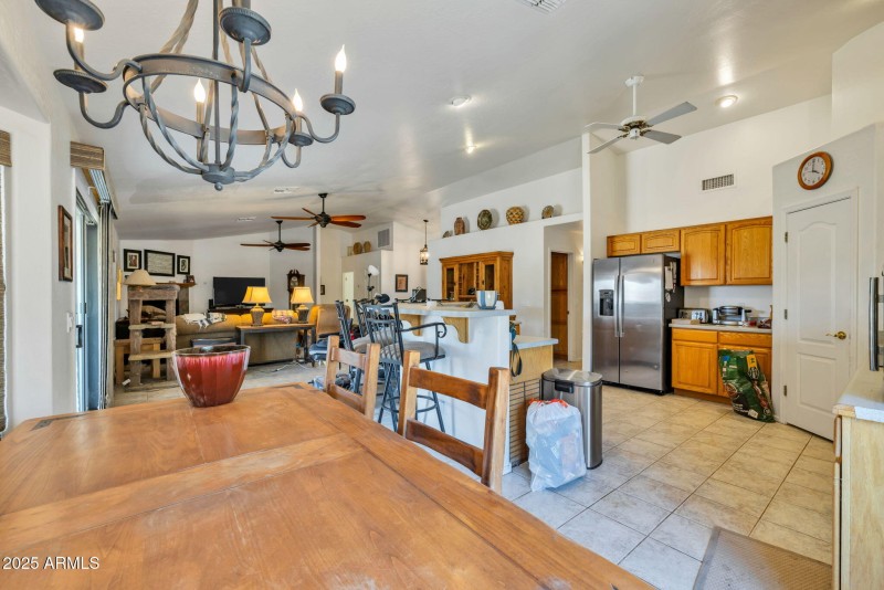 20-web-or-mls-22201 E Vallejo St, Queen