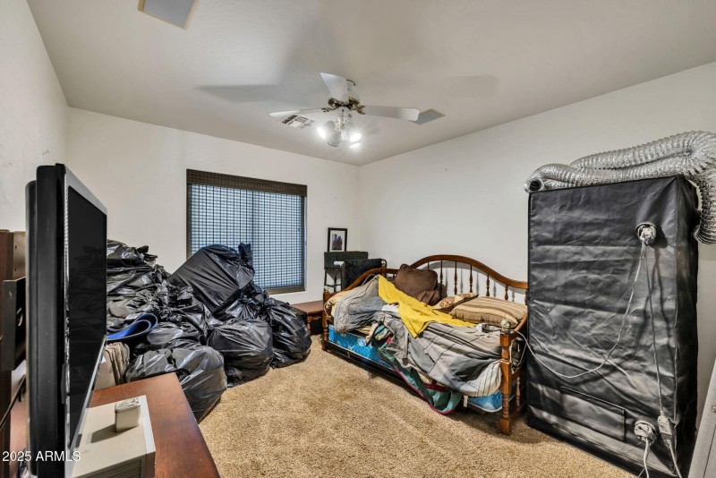27-web-or-mls-22201 E Vallejo St, Queen