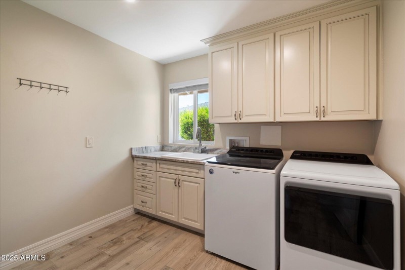 28-Laundry Room