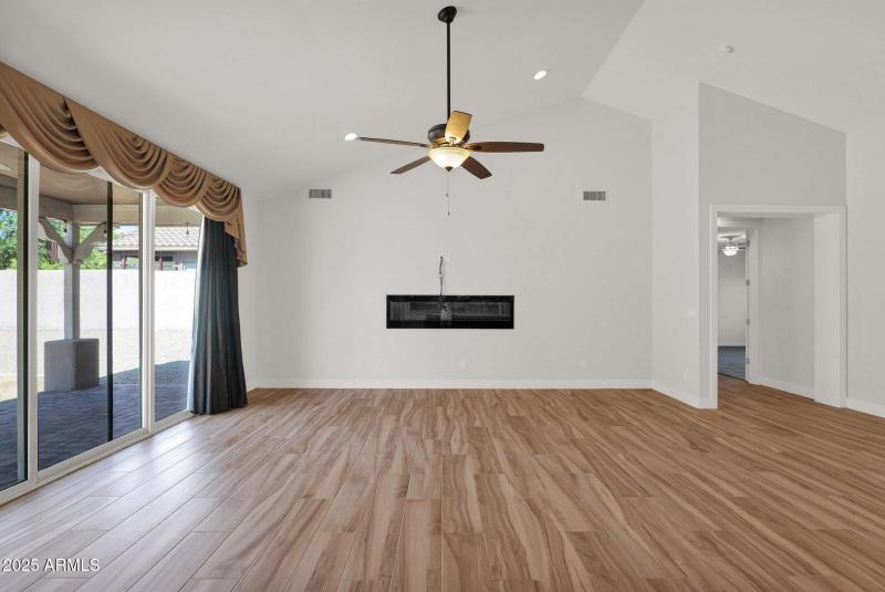 24-web-or-mls-P1234629
