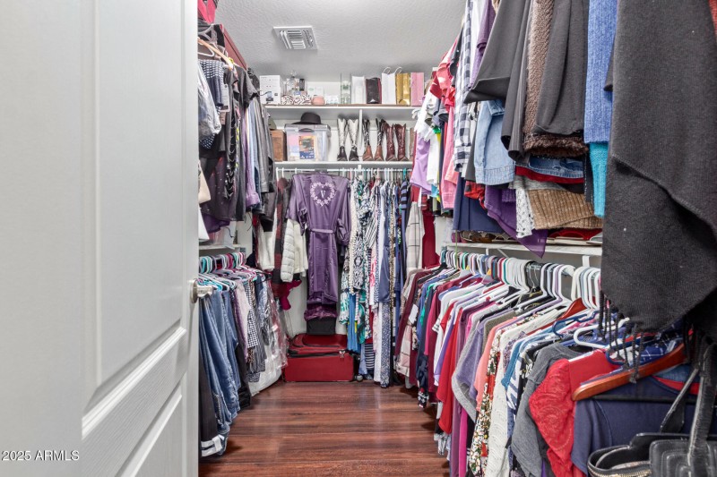 16a Primary Closet