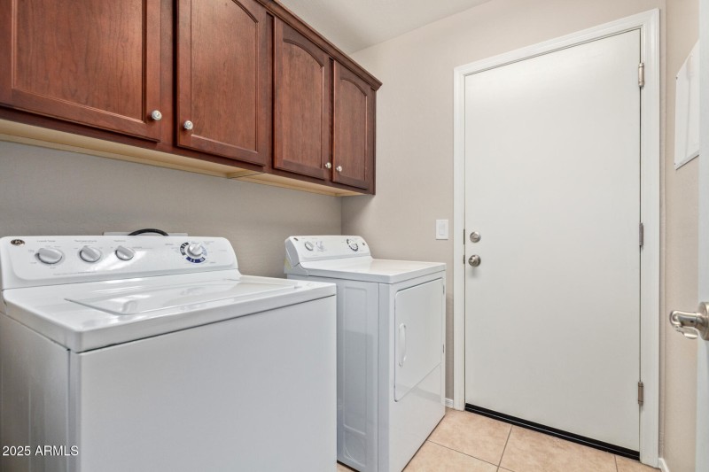 24a LaundryRoom