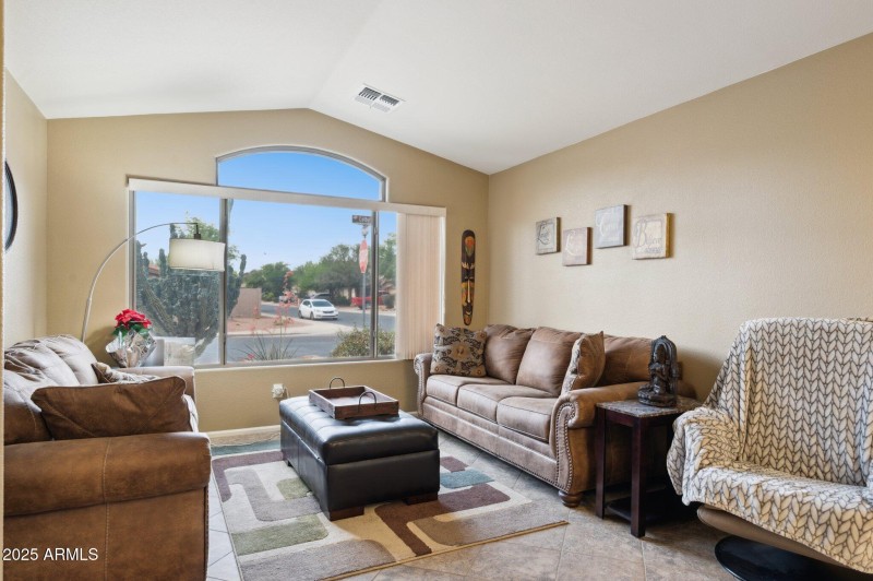 5-web-or-mls-42076-colby-dr