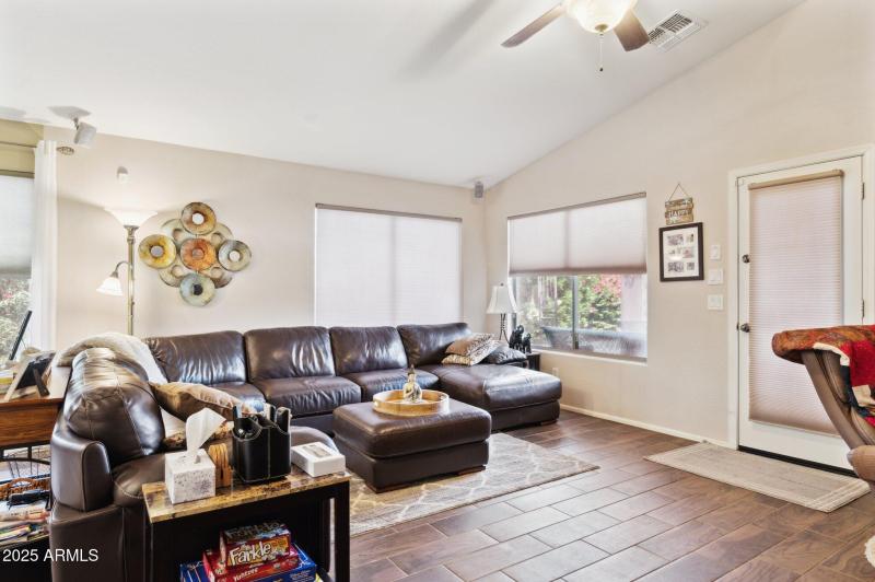 7-web-or-mls-42076-colby-dr