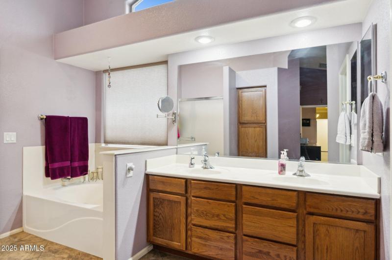 17-web-or-mls-42076-colby-dr