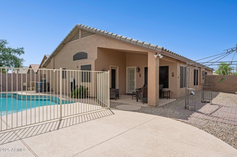 28-web-or-mls-42076-colby-dr