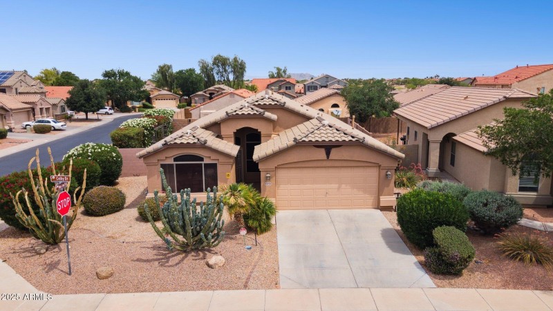 32-web-or-mls-42076-colby-dr