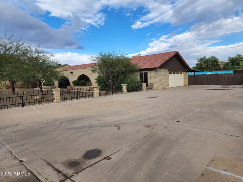 Drive Way