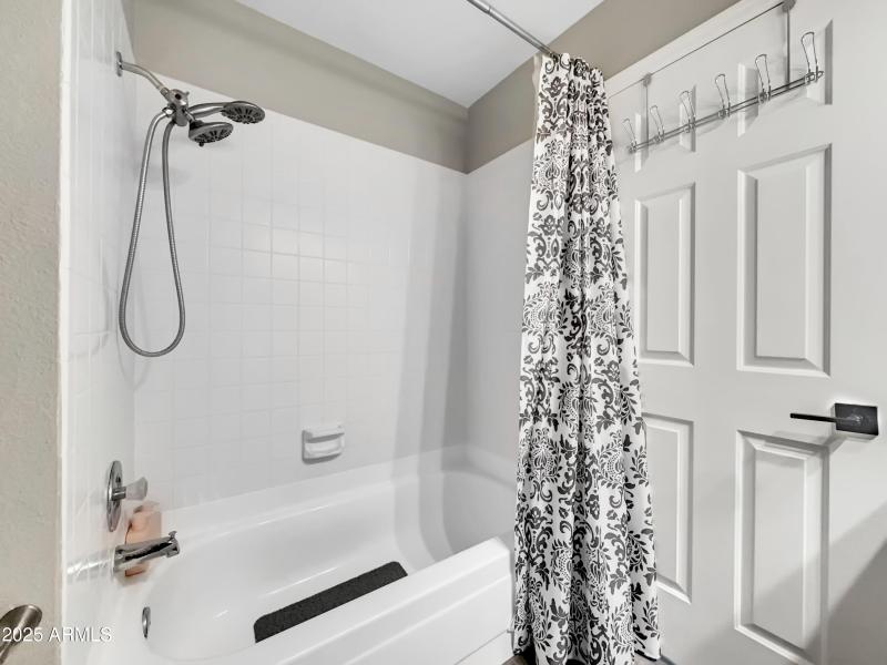 b8a47a90-a679-421b-b9e8-8c87fed0ca8a