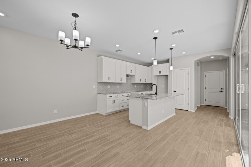 13)KITCHEN