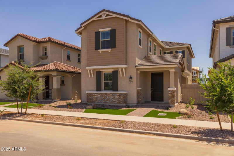 2)FRONT OF HOME