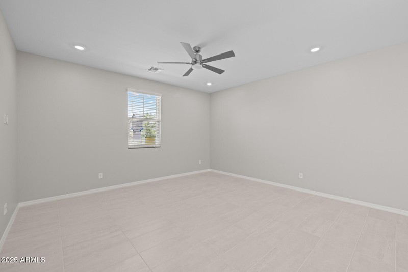 3)GREAT ROOM