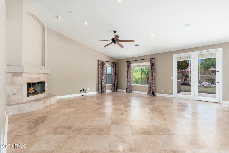 12120 E Cortez Dr-11