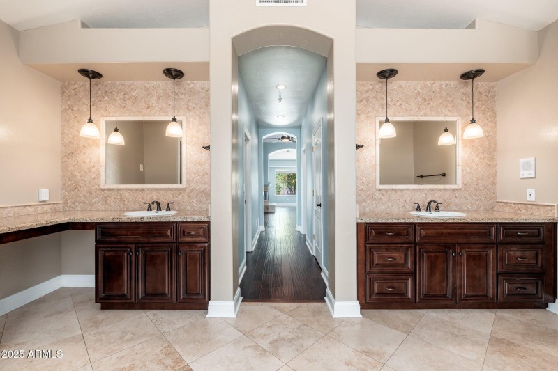 12120 E Cortez Dr-31