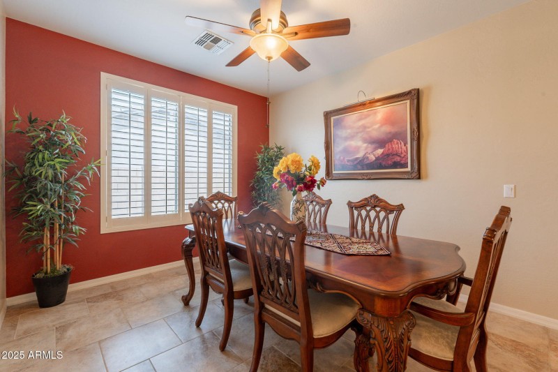 020 Formal Dining Room 16781 W Northampt