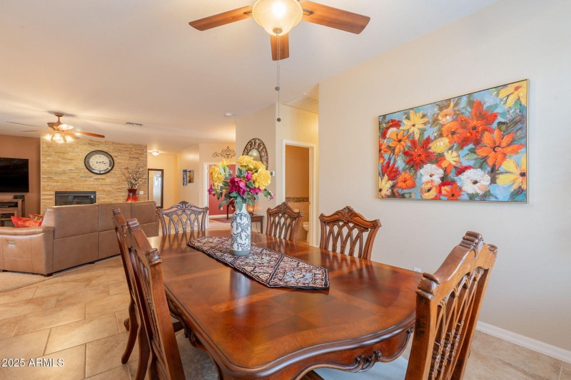 021 Dining Room 16781 W Northampton