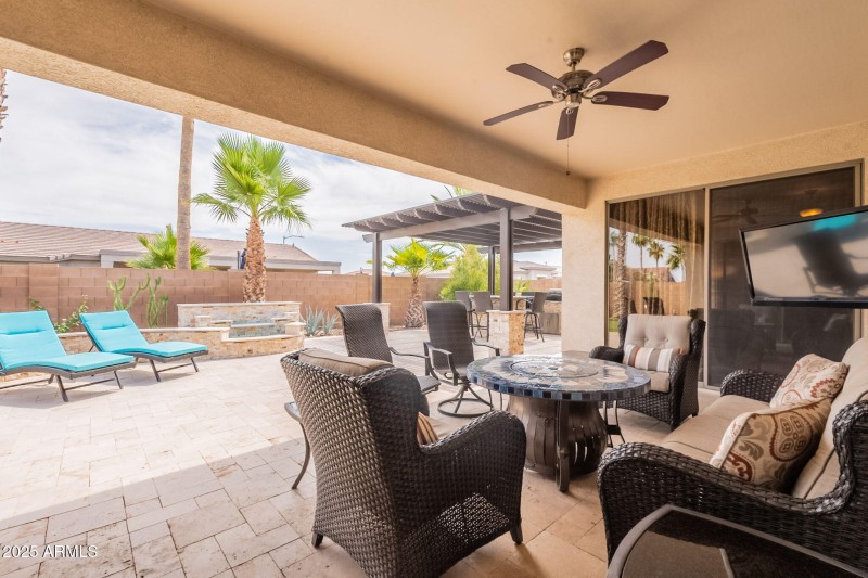 046 Covered Patio 16781 W Northampton