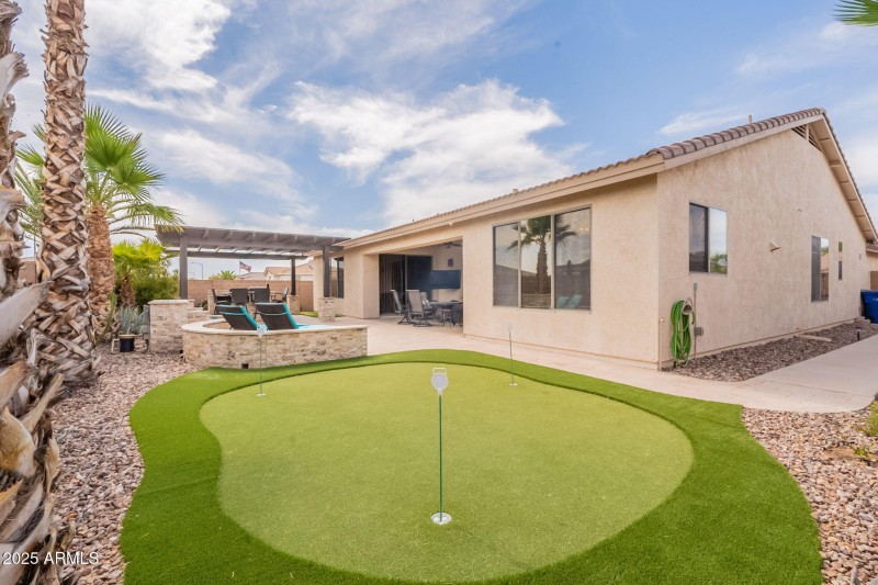 051 Putting Green 16781 W Northampton