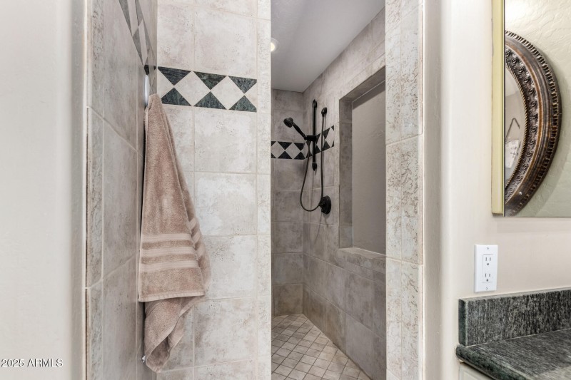 Master Bedroom Walk-in Shower