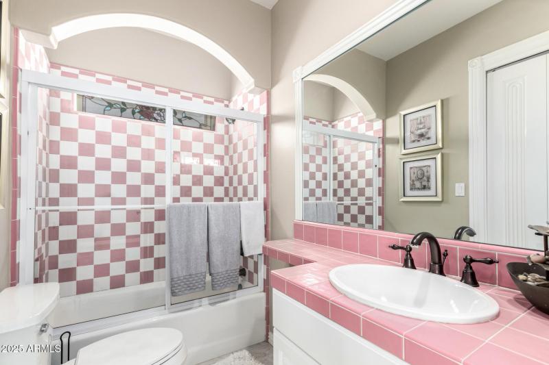 Bedroom 3 Private Bathroom