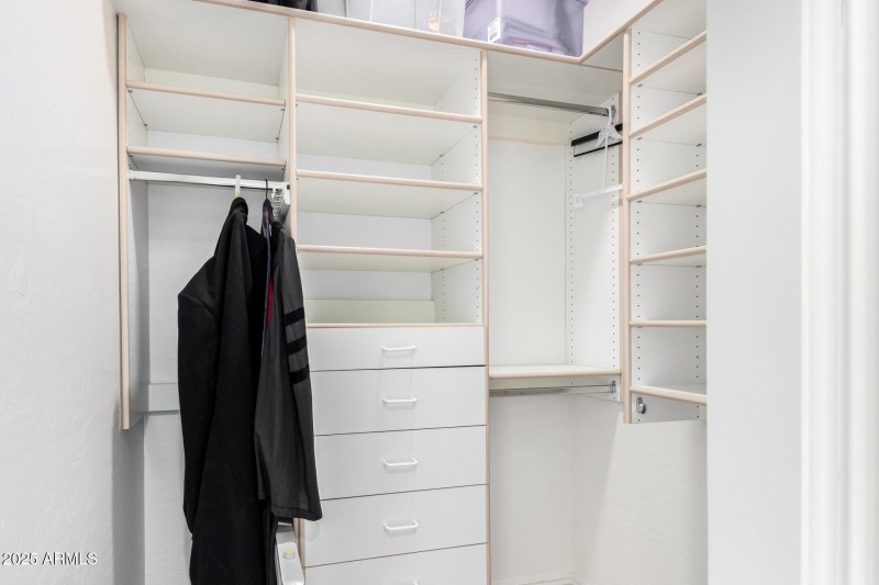 Bedroom 3 Walk-in Closet