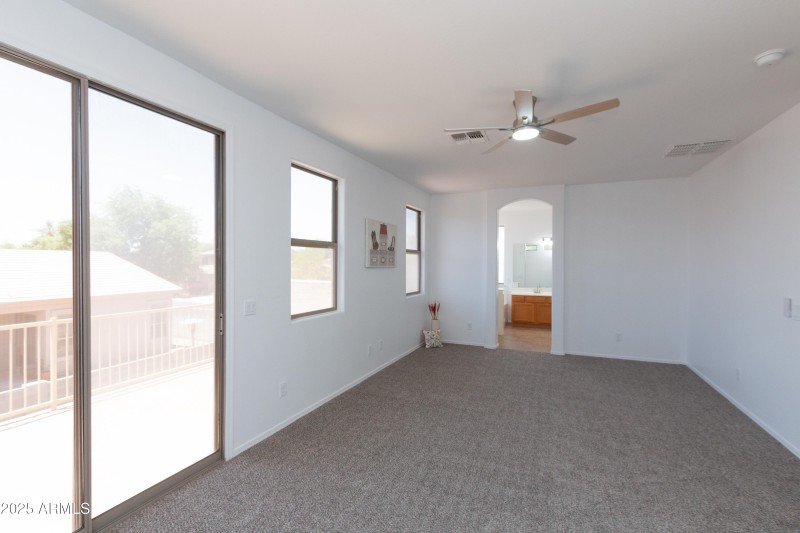 primary bedroom2