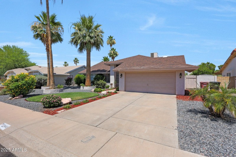11446 N 109th