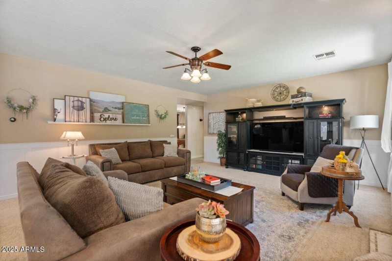 Family Room 7